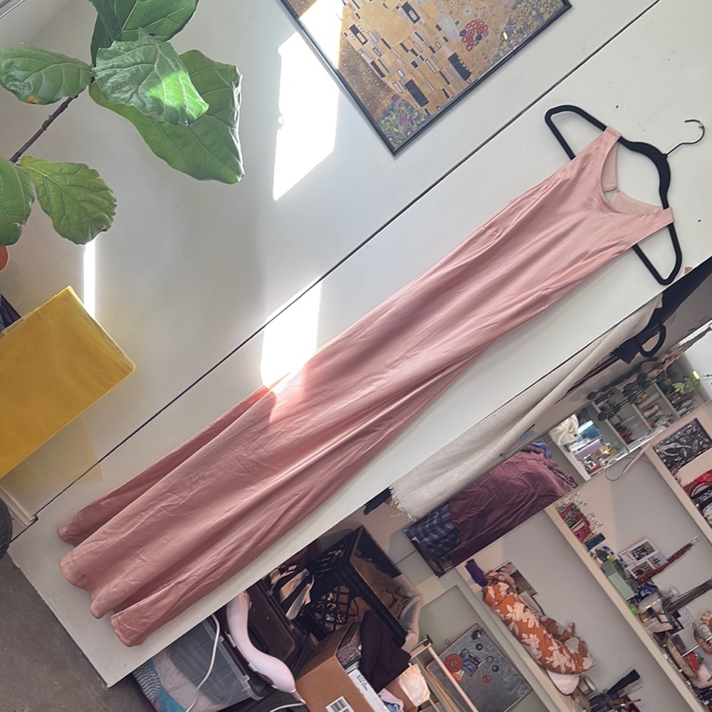 Elegant Pink Sleeveless Maxi Dress